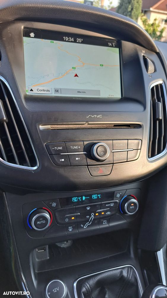 Ford Focus 1.0 EcoBoost Titanium - 20