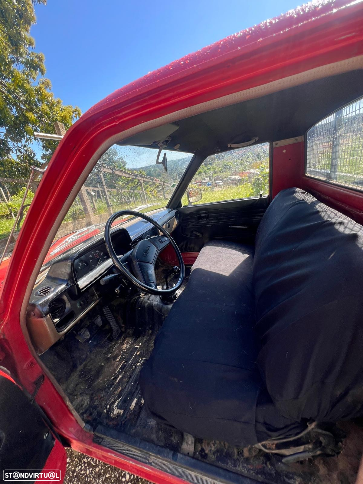 Toyota Hilux - 4