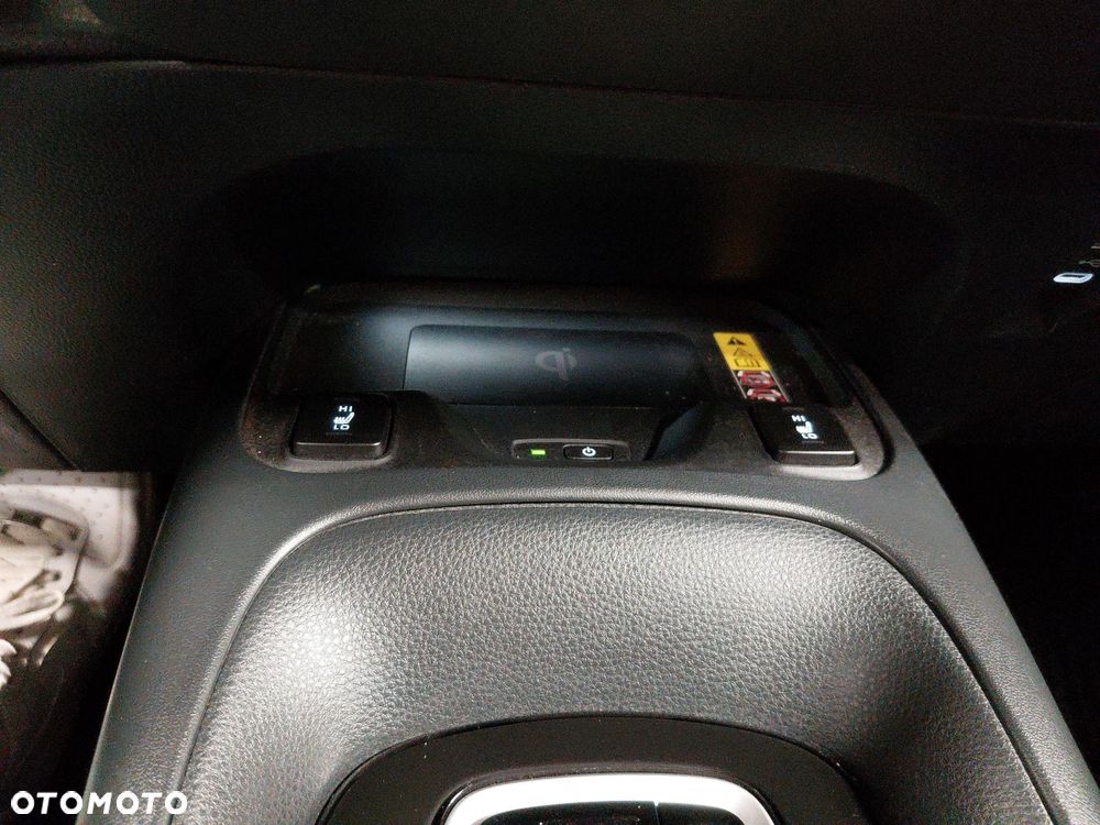 Toyota Corolla 1.8 Hybrid Style - 24