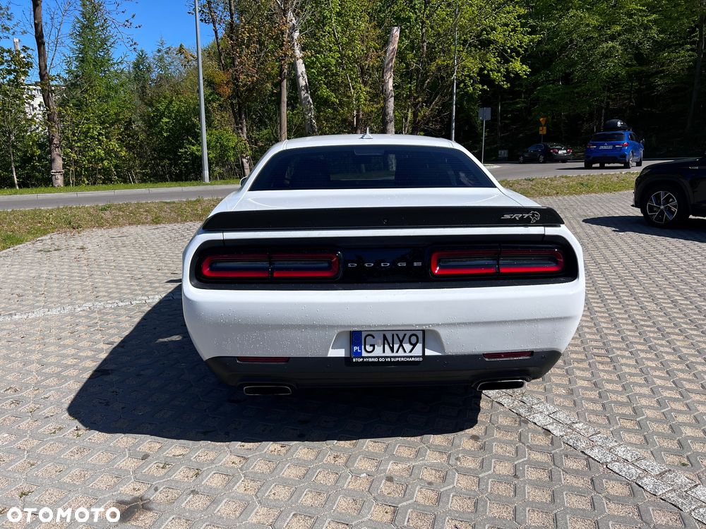 Dodge Challenger 6.2 Hellcat - 5