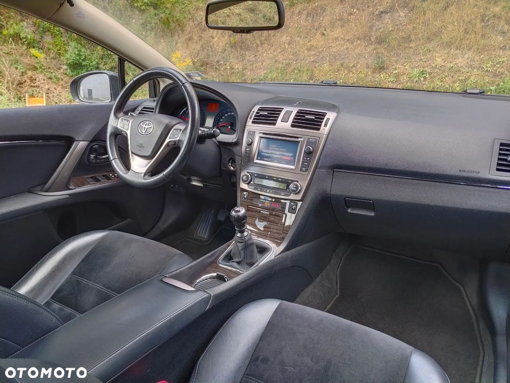 Toyota Avensis 2.0 D-4D Premium - 7