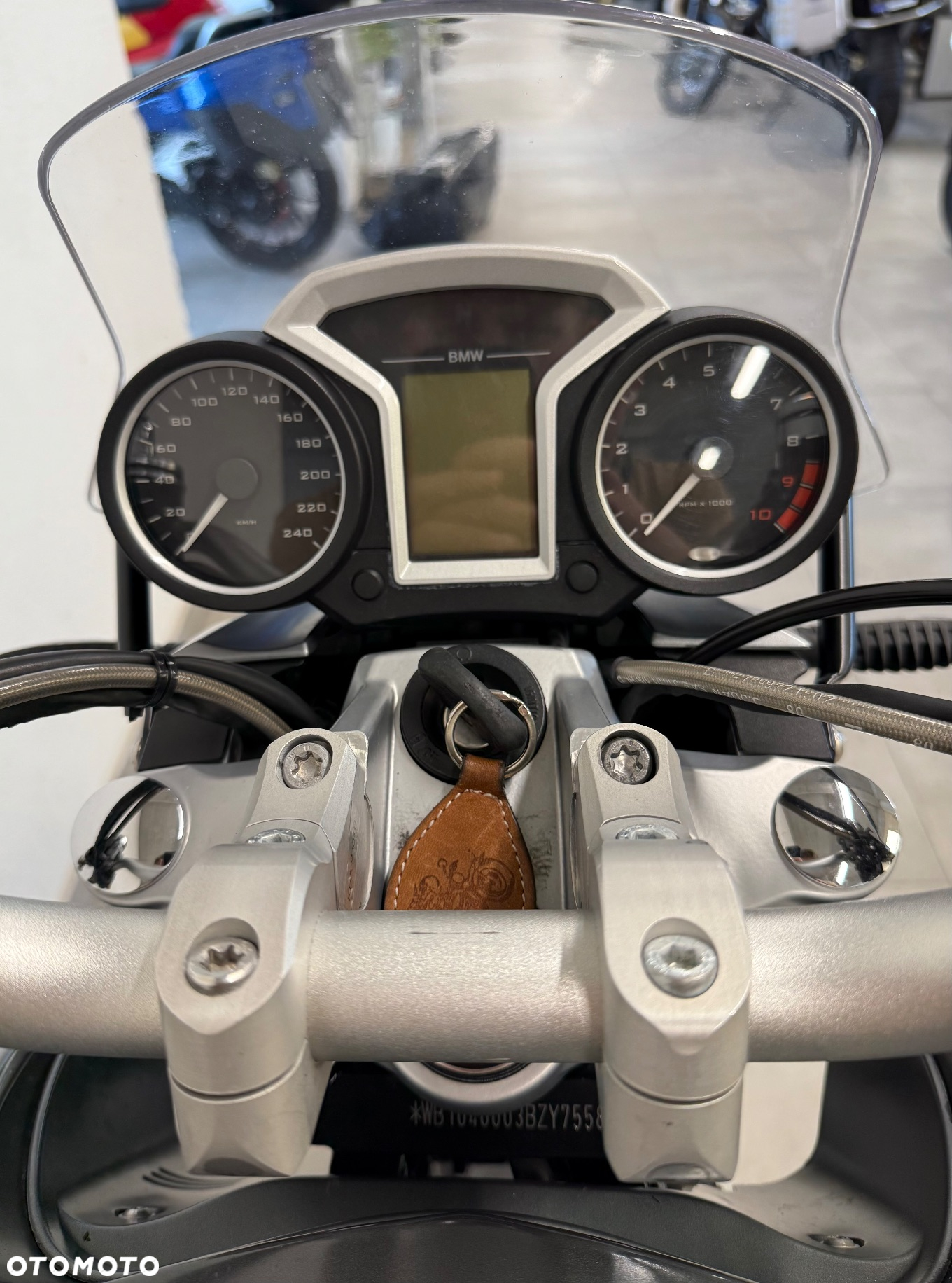 BMW R - 8