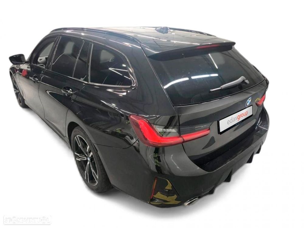 BMW 330 e Pack Desportivo M Auto - 2