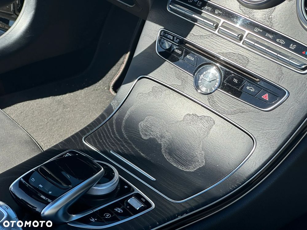 Mercedes-Benz Klasa C AMG 43 4-Matic - 27