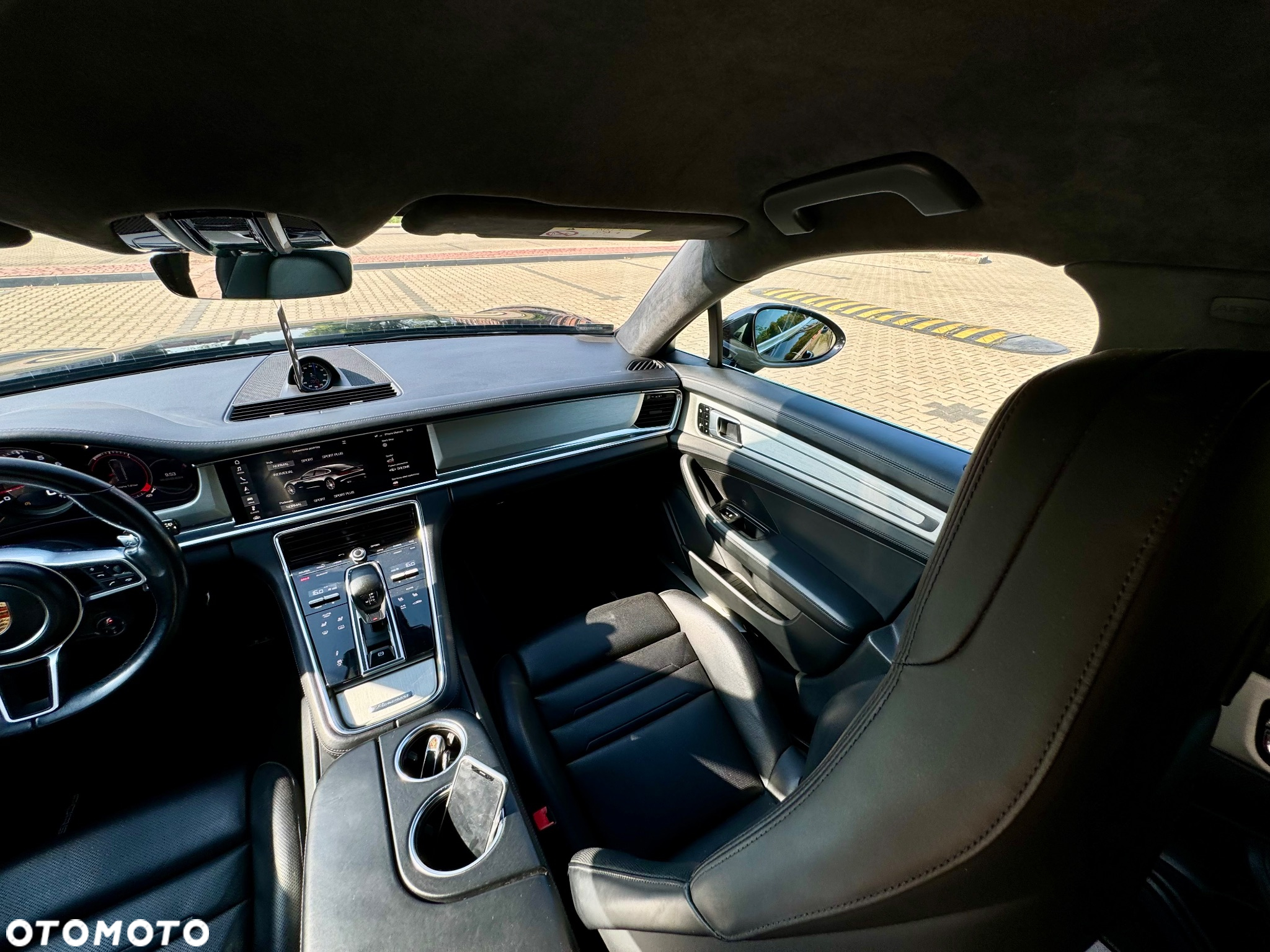 Porsche Panamera Turbo - 33