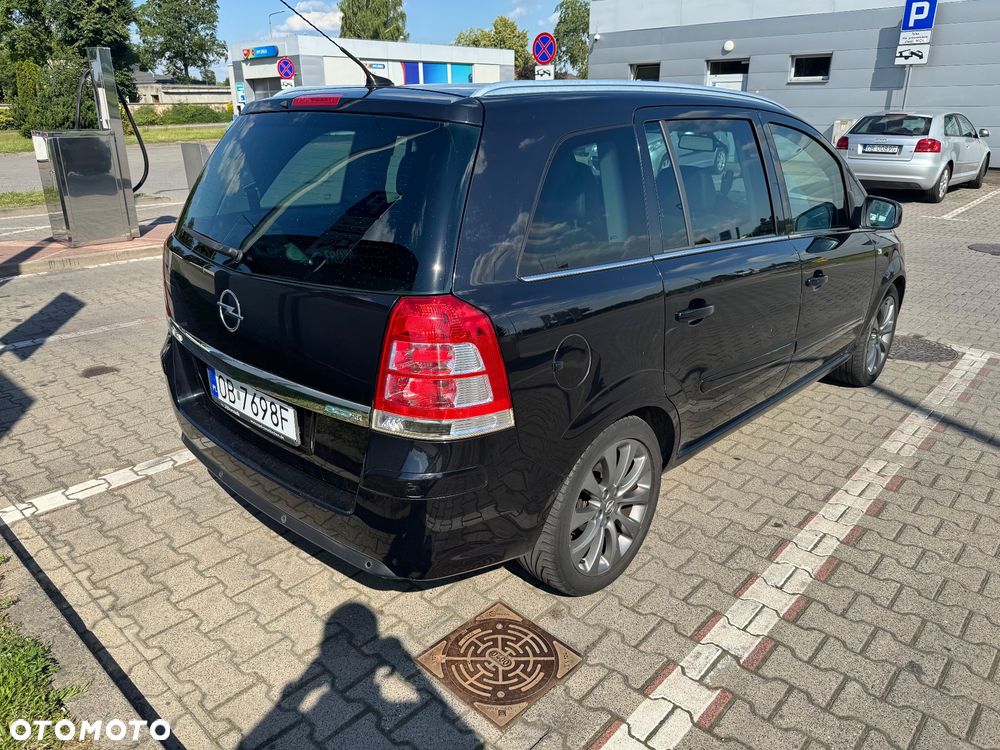 Opel Zafira 1.7 CDTI Cosmo EU5 - 6