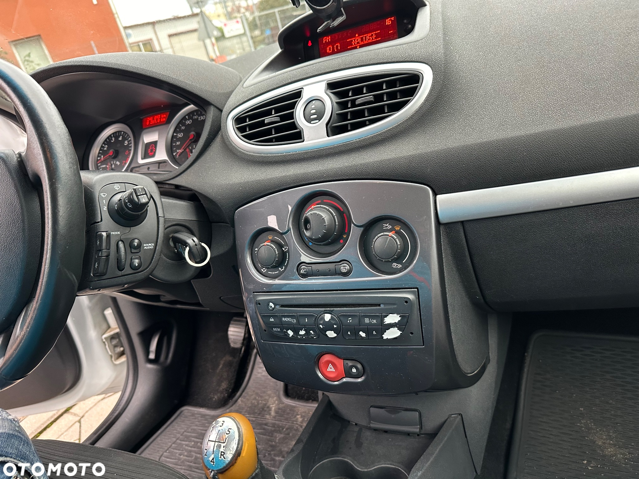 Renault Clio 1.2 16V Alize Euro5 - 9