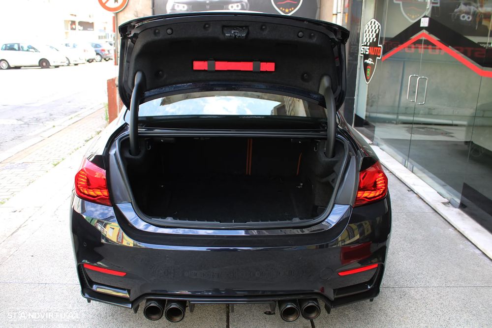 BMW M4 DKG - 49