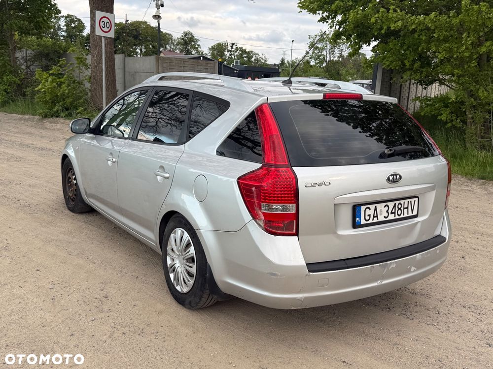 Kia Ceed 1.4 L - 4