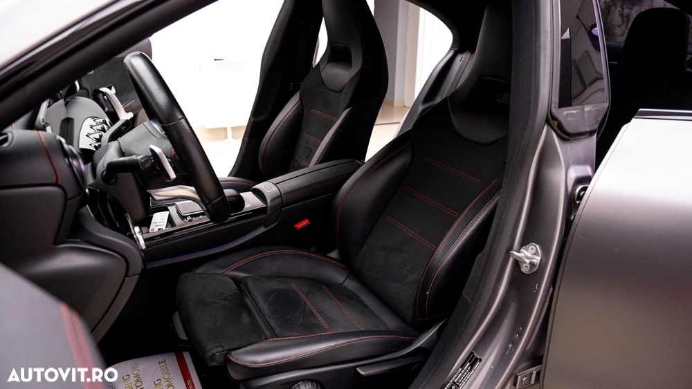 Mercedes-Benz CLA 250 e 8G-DCT AMG Line - 13