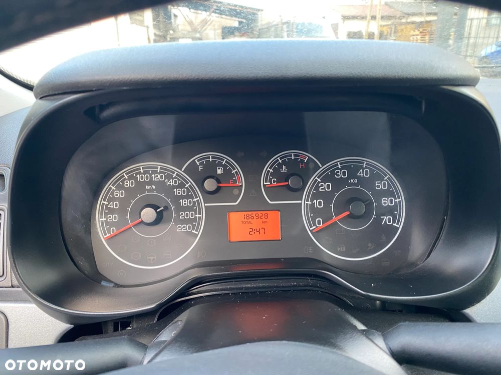 Fiat Grande Punto 1.4 8V Active - 3