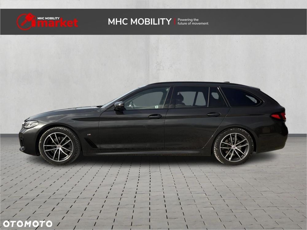 BMW Seria 5 520d xDrive mHEV M Sport sport - 2