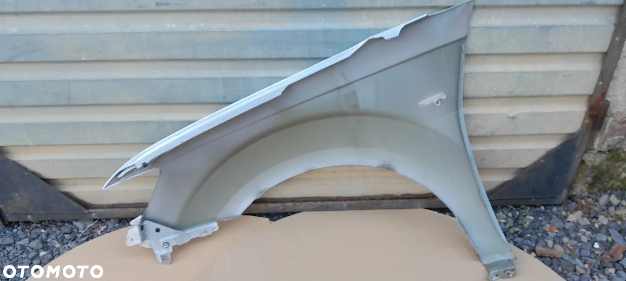 MITSUBISHI OUTLANDER II BŁOTNIK PRAWY PRZÓD KOLOR A31 - 3