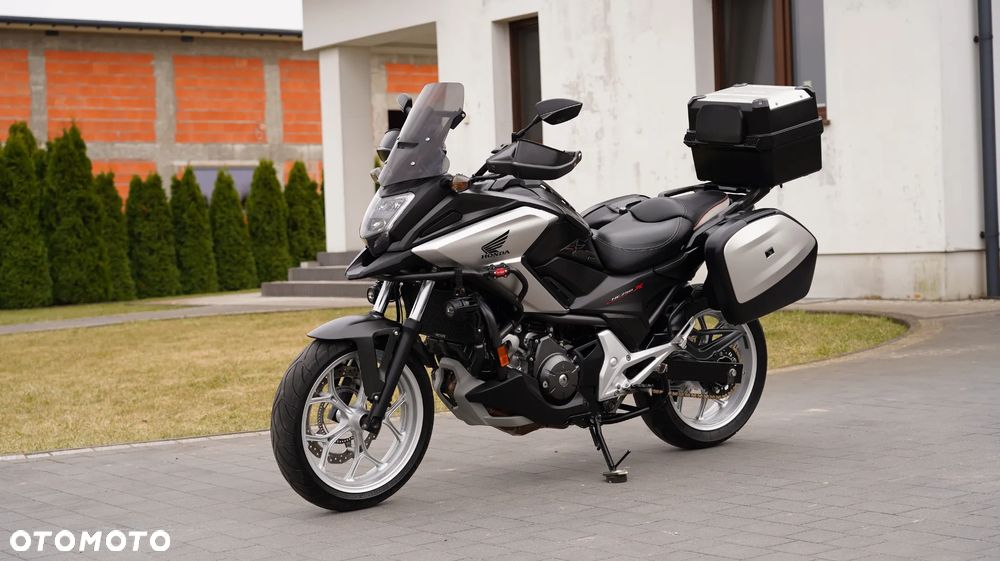 Honda NC - 6