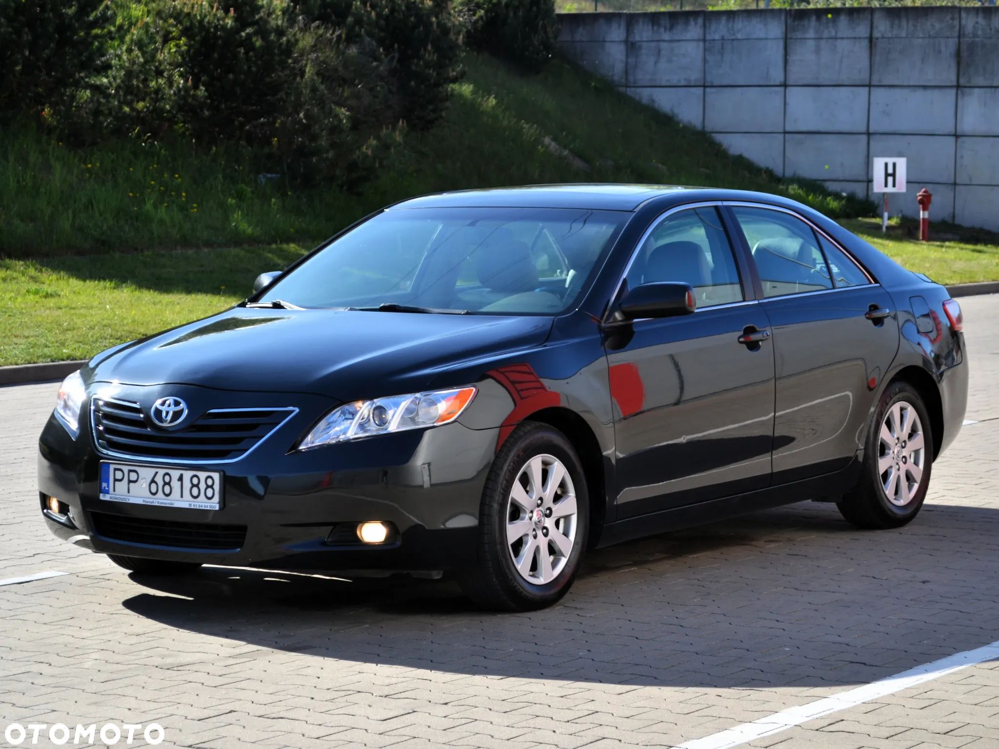 Toyota Camry 3.5 V6 SE - 1