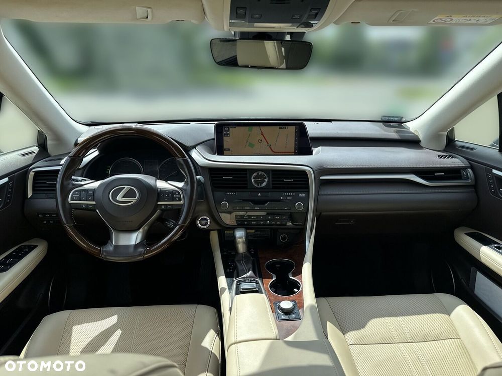 Lexus RX - 4