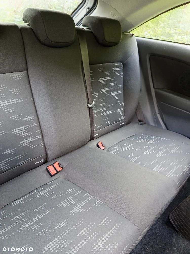 Opel Corsa 2011 photo 5