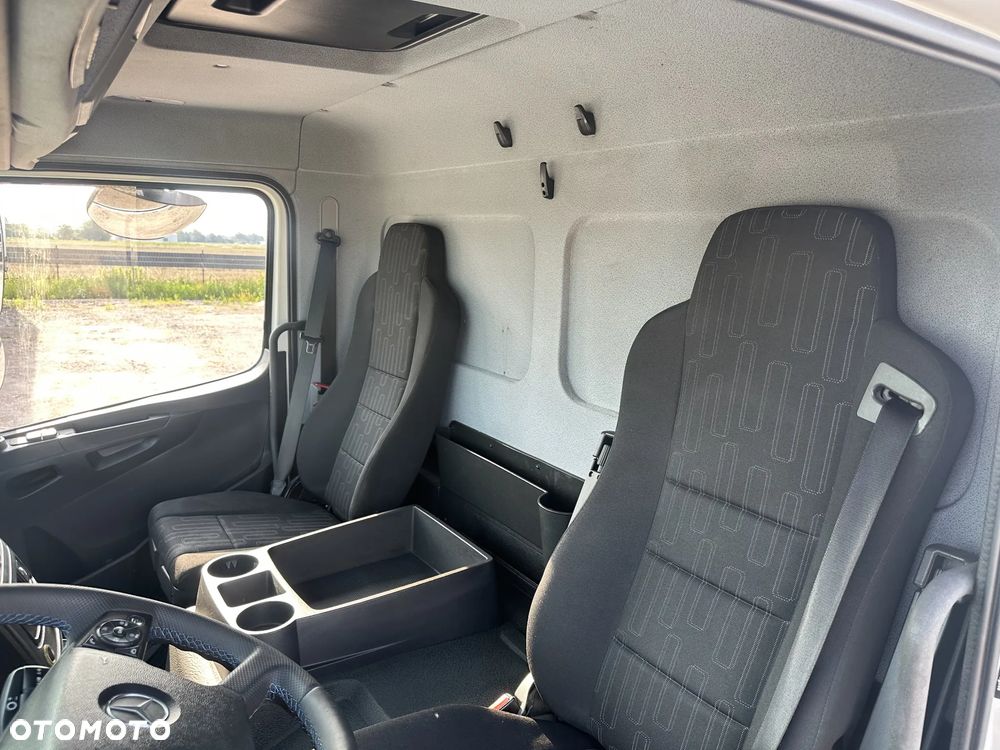 Mercedes-Benz Atego 1218 - 24