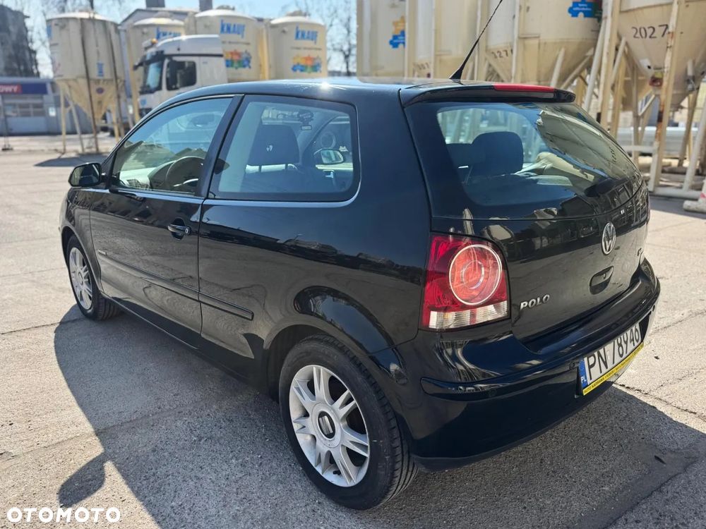Volkswagen Polo - 4