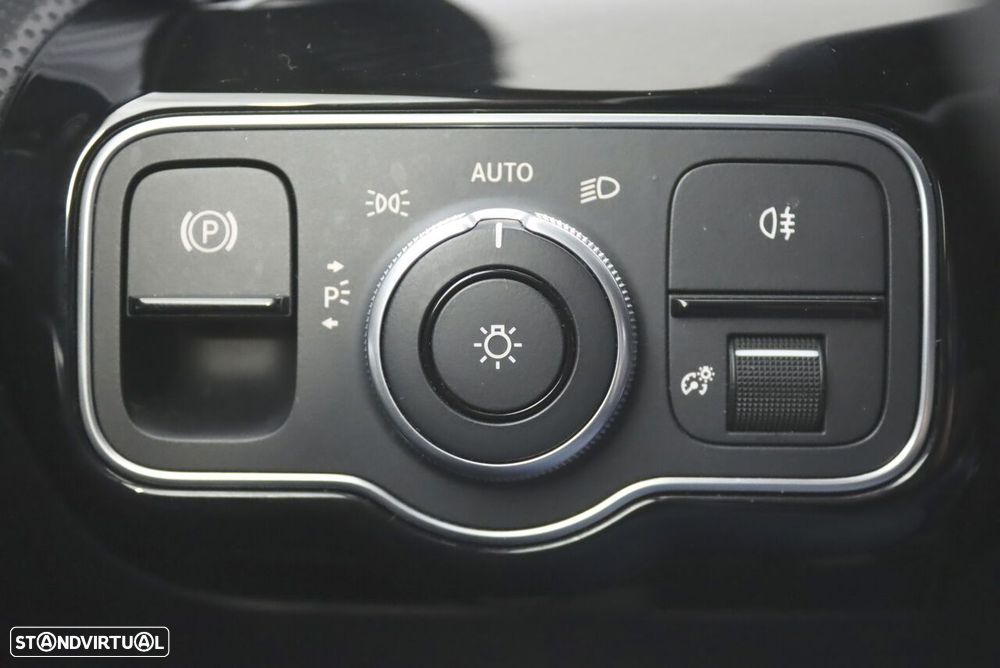 Mercedes-Benz A 180 d Progressive Aut. - 18