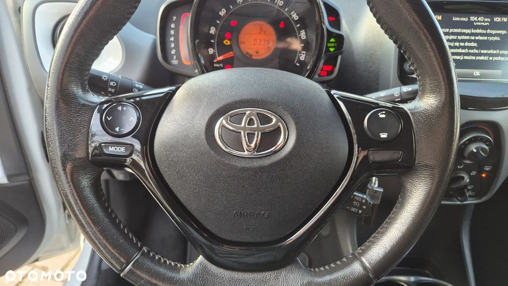 Toyota Aygo x-play - 28