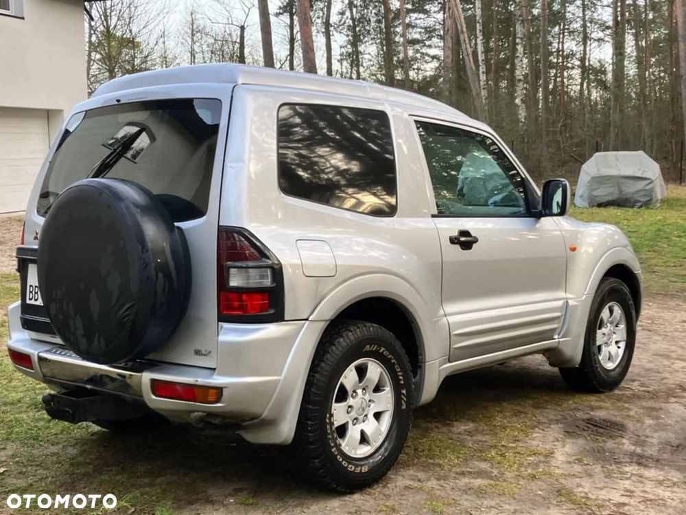 Mitsubishi PAJERO - 6