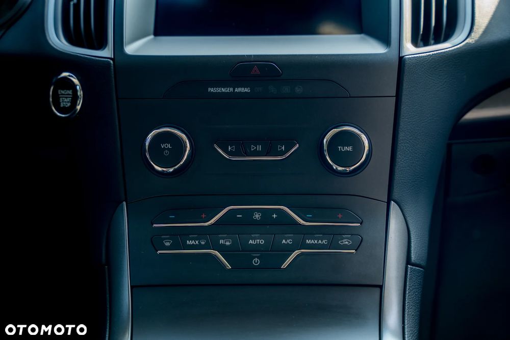 Ford Edge - 5