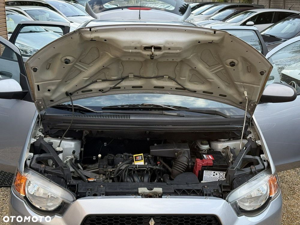 Mitsubishi Colt - 31