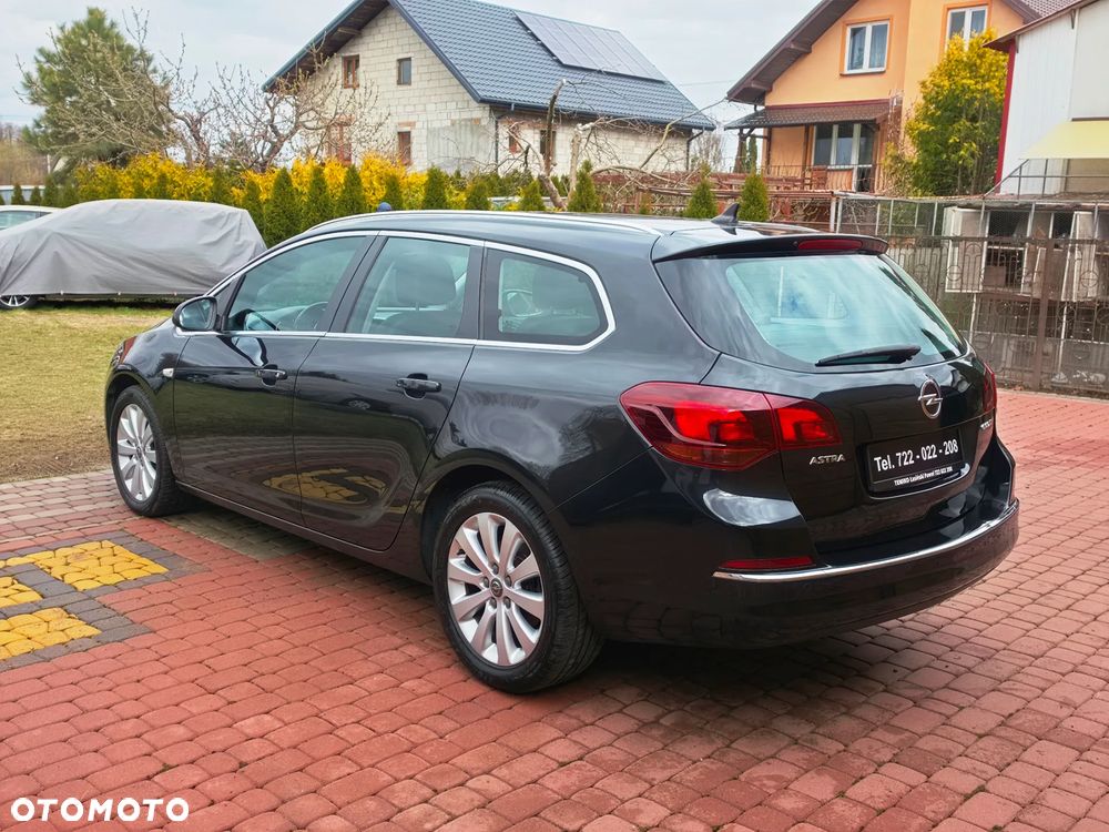 Opel Astra 1.7 CDTI DPF Cosmo - 8
