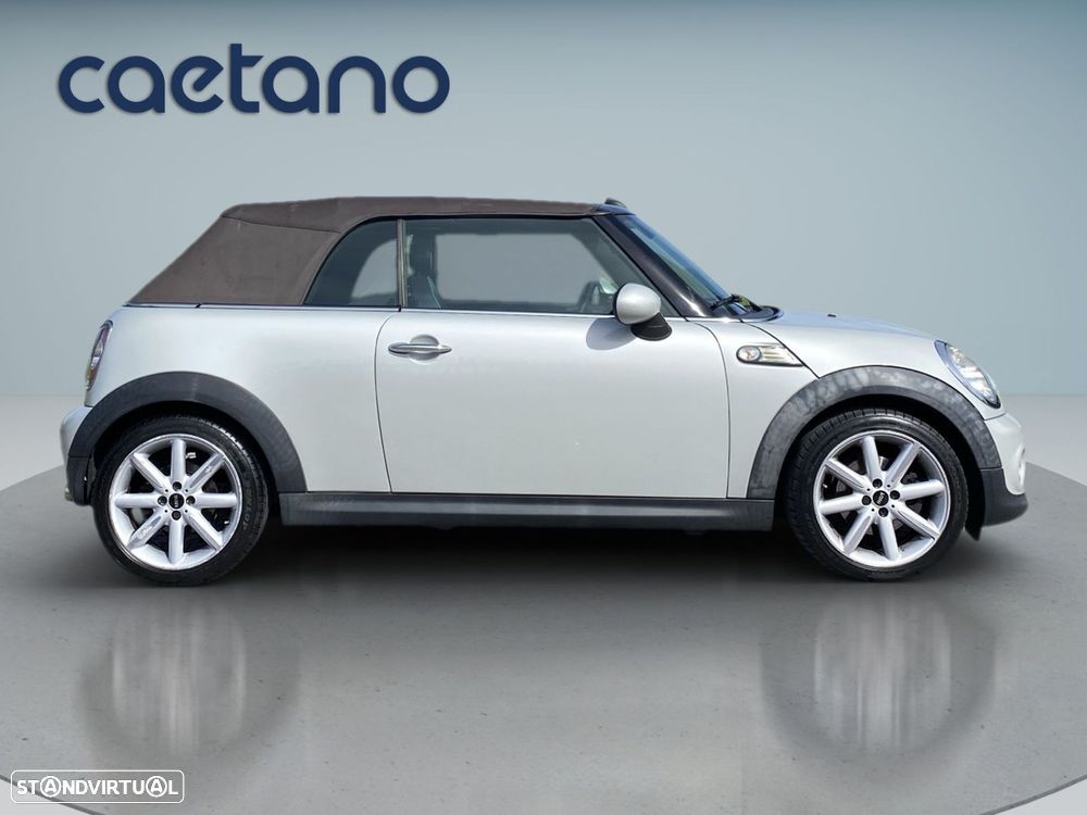 MINI Cabrio Cooper Auto - 18