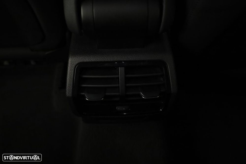 Audi Q3 Sportback 45 TFSIe S line S tronic - 24