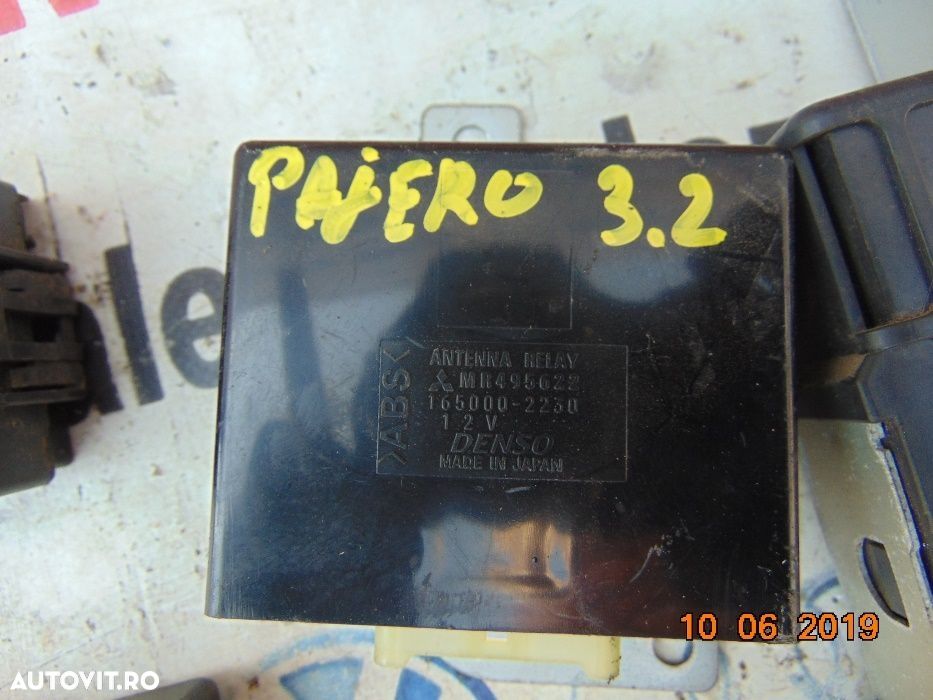 Modul antena Mitsubishi Pajero mk3 2000-2006 modul releu antena Pajero - 1