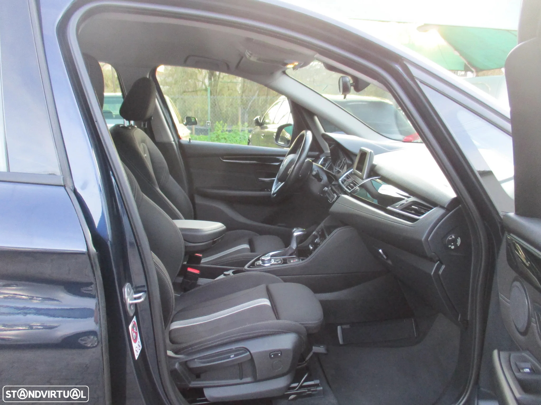 BMW 218 Active Tourer d Line Luxury Auto - 26