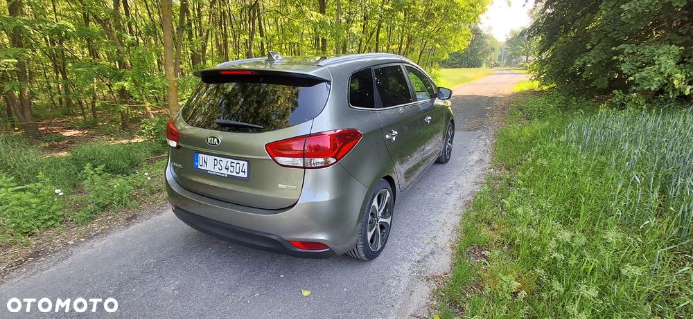 Kia Carens 1.7 CRDi 141 ISG UEFA EURO 2016 - 10