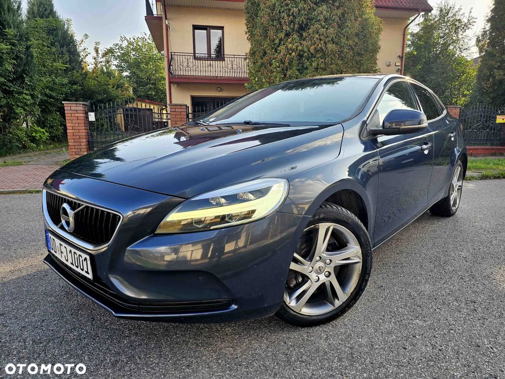 Volvo V40 D4 Geartronic Summum - 1