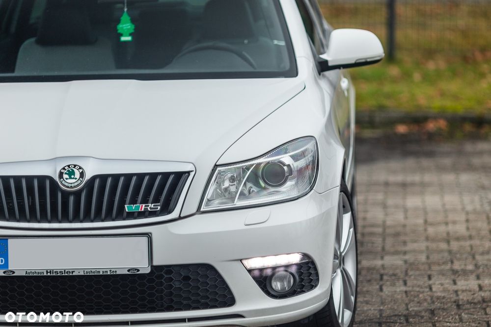Skoda Octavia 2.0 TDI CR DPF RS - 2