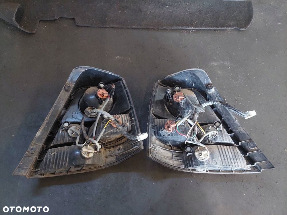 KOMPLETNY TYŁ KIA SORENTO I YC KLAPA ZDERZAK TYŁ LAMPA TYŁ LEWA PRAWA - 14