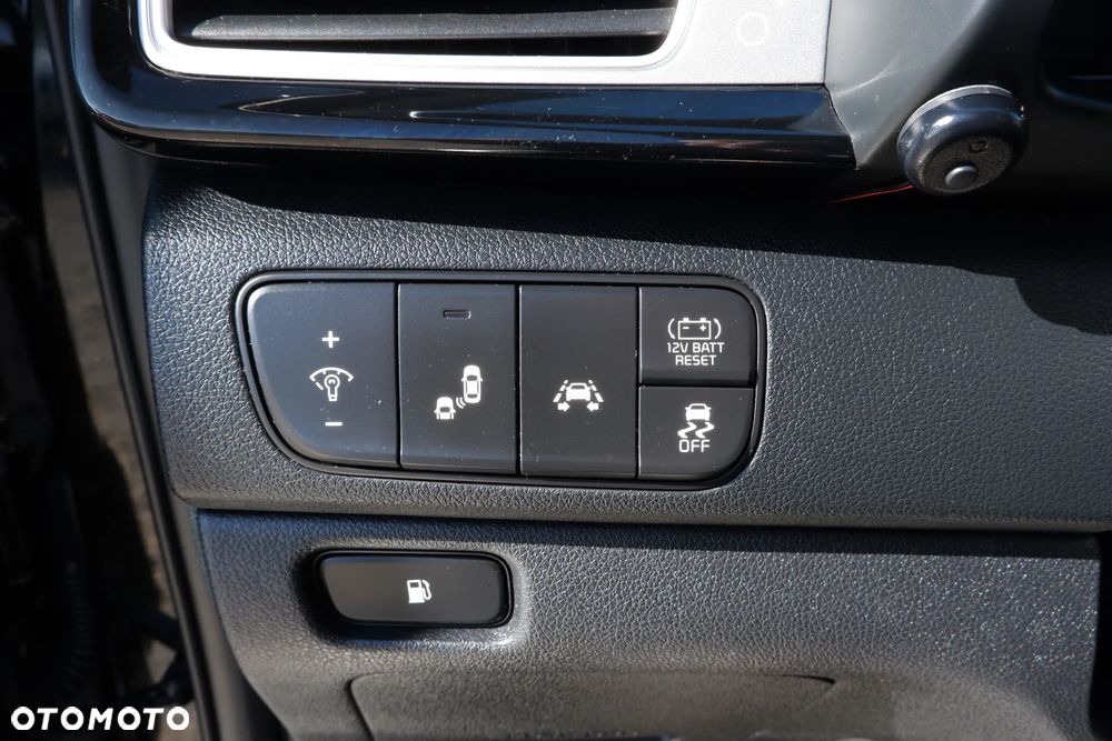 Kia Niro 1.6 GDI Hybrid L Business Line - 14