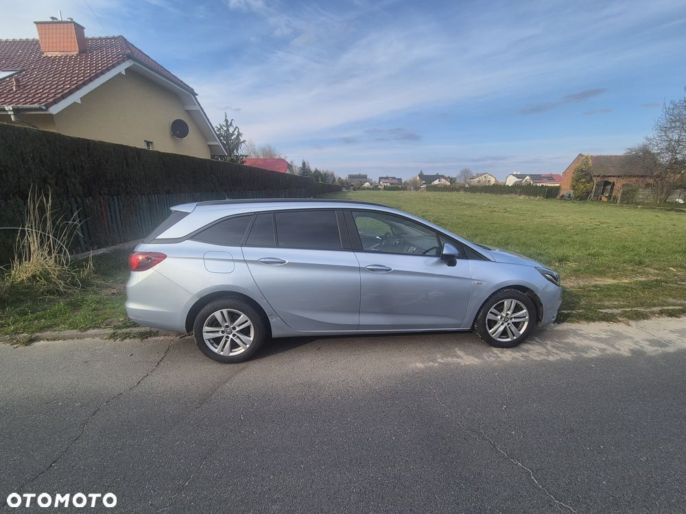 Opel Astra 1.6 CDTI Elite S&S - 2