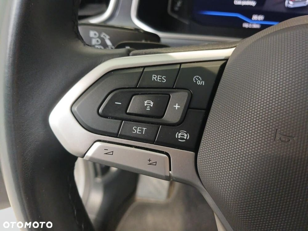 Volkswagen T-Roc 1.5 TSI Style DSG - 26