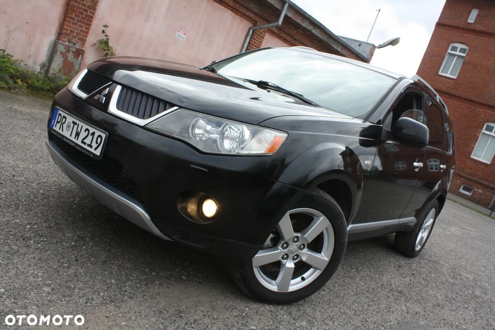 Mitsubishi Outlander - 10