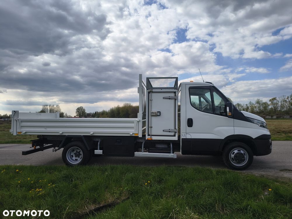 Iveco DAILY 35C18 - 9
