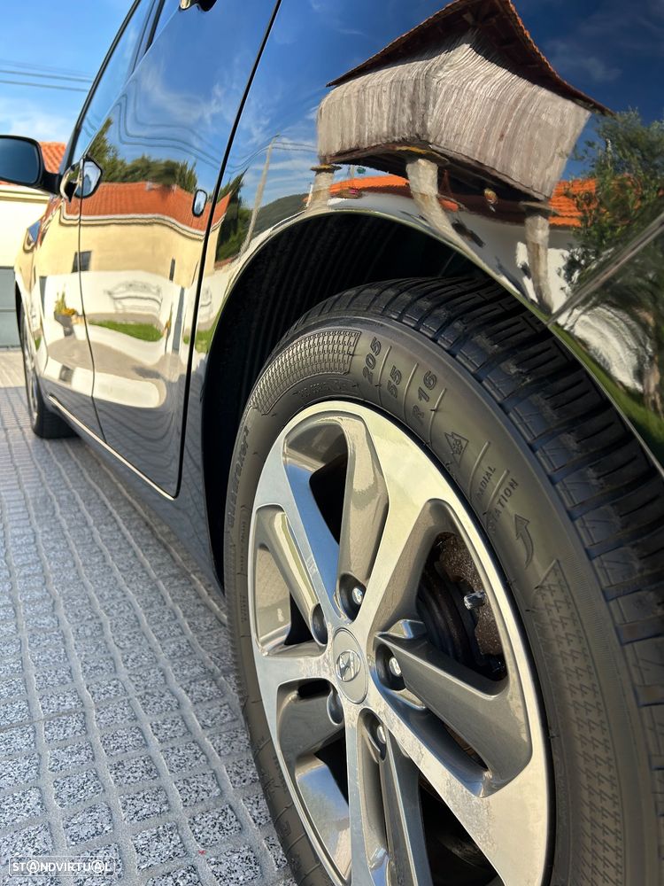 Hyundai i30 1.6 CRDI Blue Comfort J16 - 16