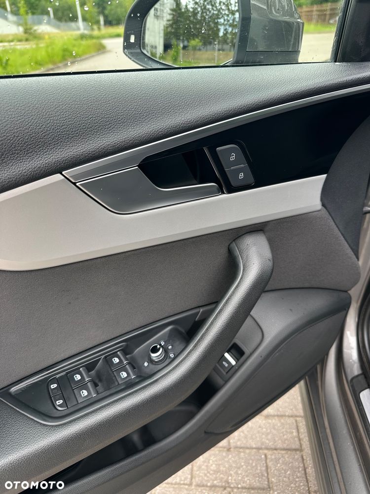 Audi A4 Limousine 35 TFSI S tronic design - 19