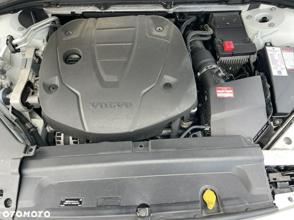 Volvo V90 Cross Country D5 AWD Ocean Race - 24