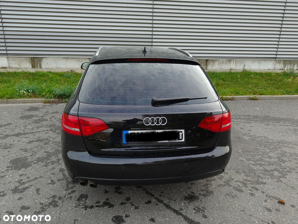 Audi A4 Avant - 10