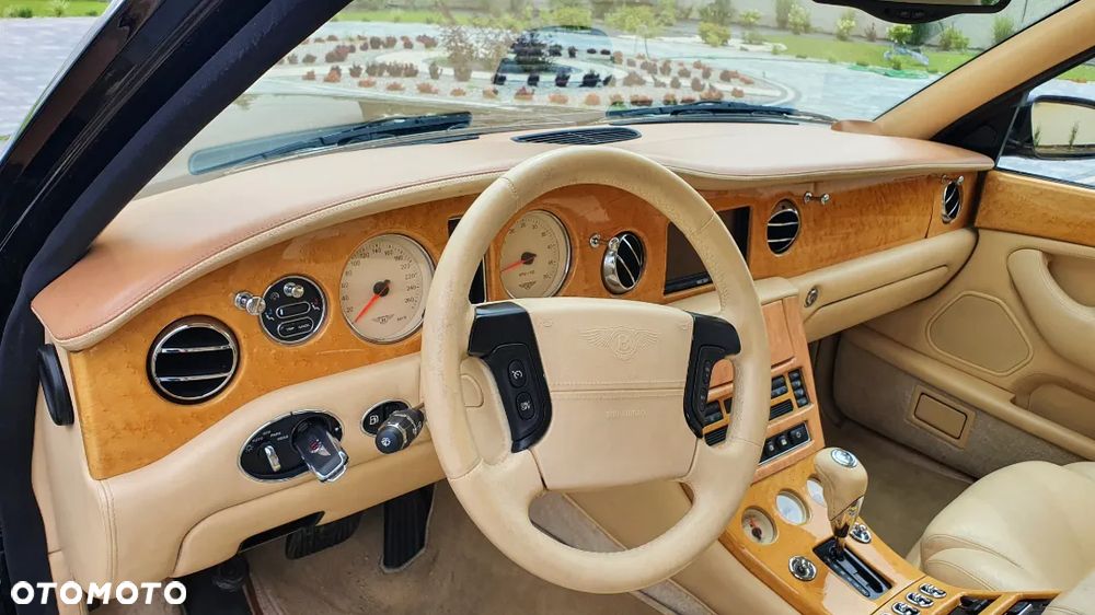 Bentley Arnage - 9
