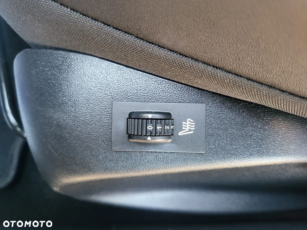 Peugeot 2008 1.2 Pure Tech Allure S&S - 18