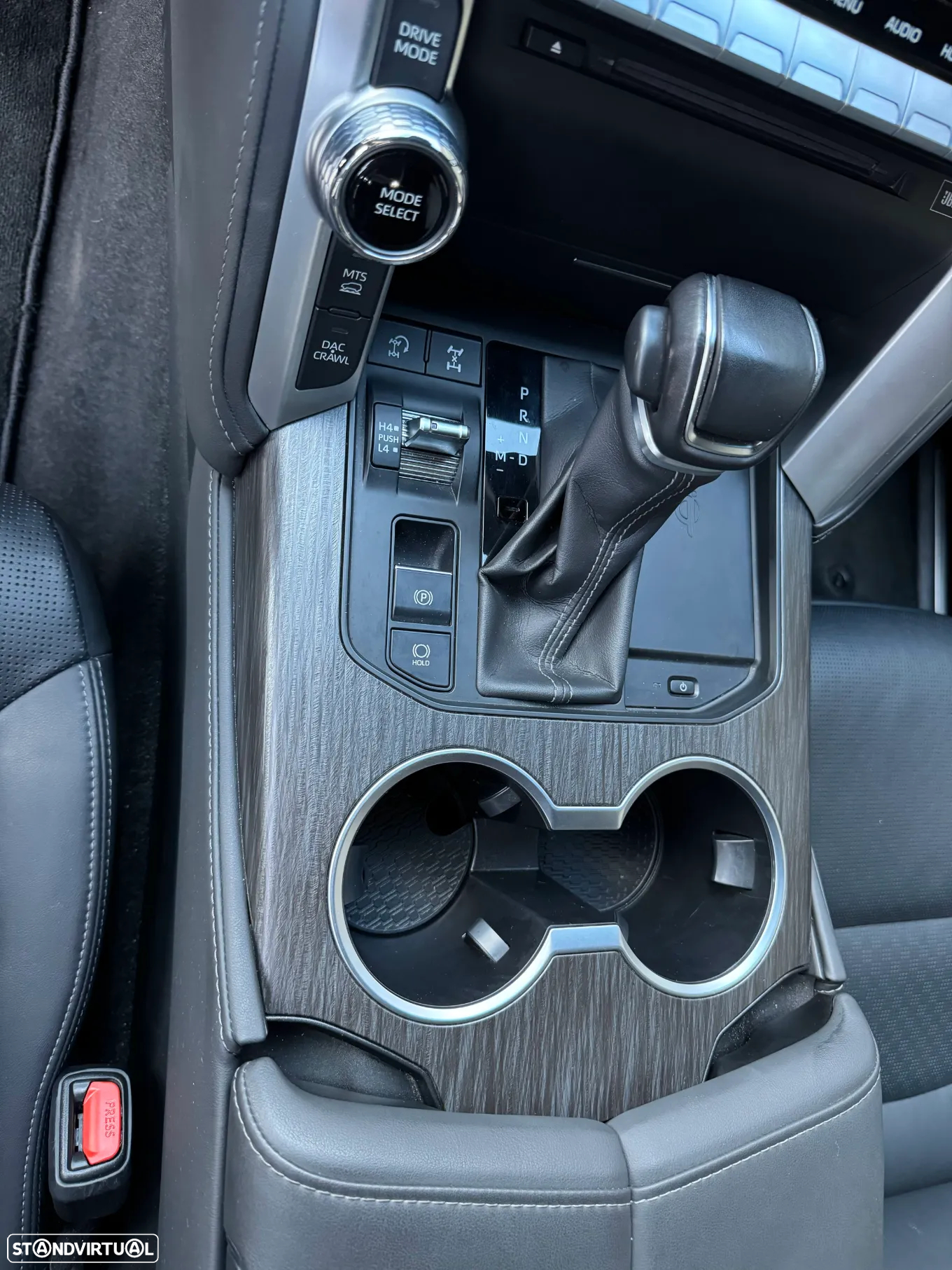 Toyota Land Cruiser - 29