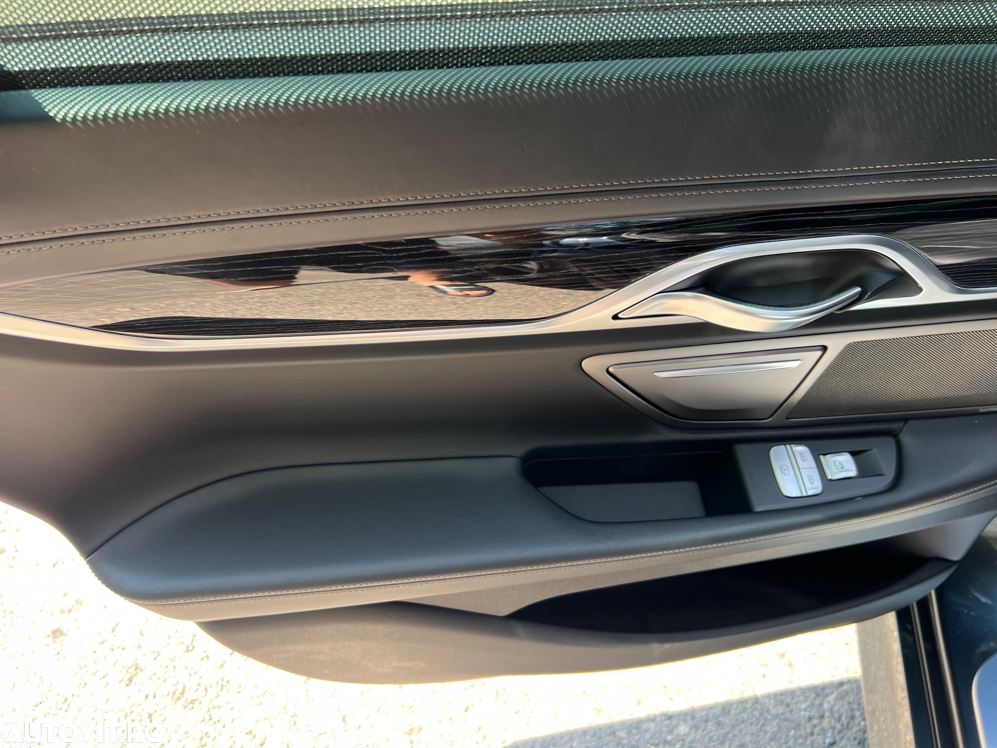 BMW Seria 7 740d xDrive - 37